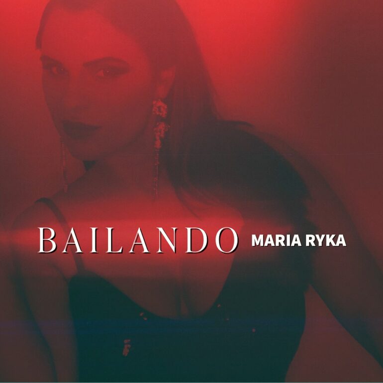 Maria Ryka – Bailando